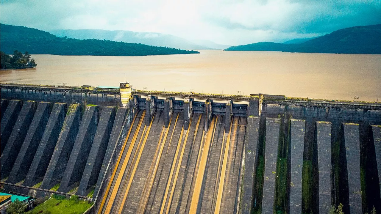 koyna-dam-satara-maharashtra-2-attr-hero-6a3670d950a0e